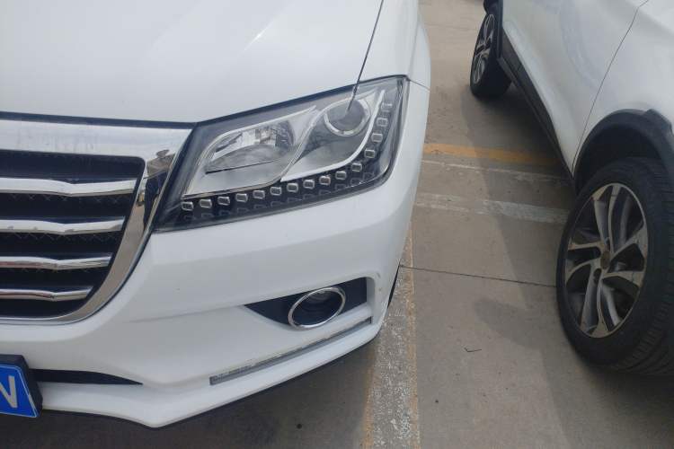 Used Haval H2 2017 Red-Label 1.5T Automatic Two-Wheel Drive Luxury Model Left Front Headlight