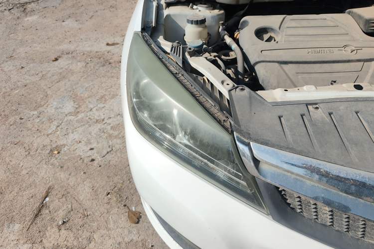 Used Haima M3 2014 1.5L Manual Comfort Model Right Front Headlight