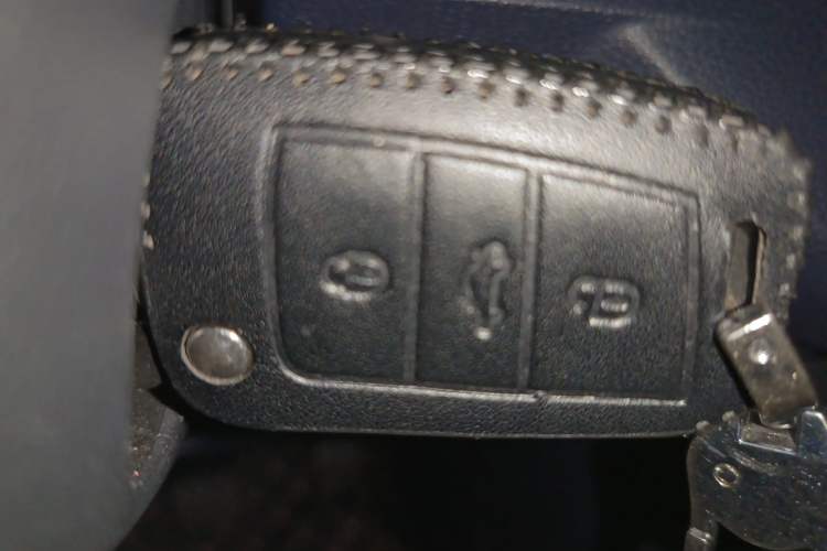 Used Volkswagen Lavida 2023 New Sharp 1.5L Manual New Comfort Edition