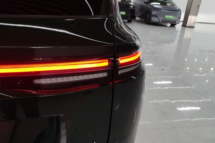 Used Leapmotor C16 2024 Range-Extended 200 Luxury Edition Exterior 3