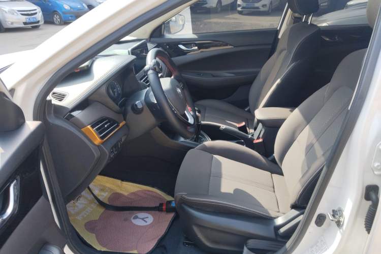 Used CHANGAN Eado DT 2019 1.6L Manual Comfort Model China VI Standard Left Front Seat