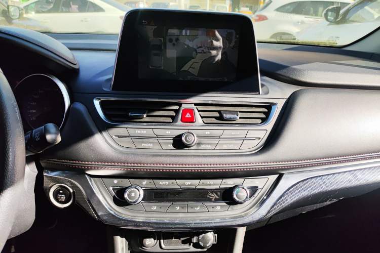 Used JAC Refine S3 2017 1.6L CVT Smart Connect Model
