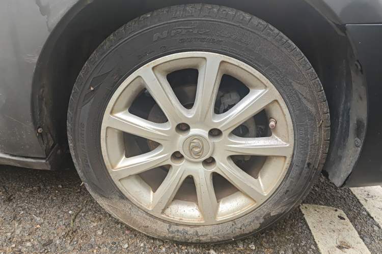 Used Dongfeng Aeolus H30 2012 CROSS 1.6L Manual Luxury Model Right Front Wheel Hub