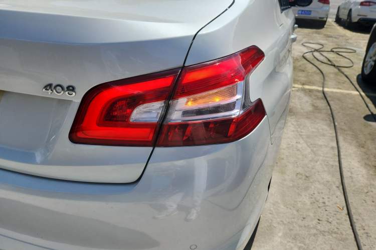Used Peugeot 408 2014 1.8L Automatic Luxury Edition Right Rear Taillight