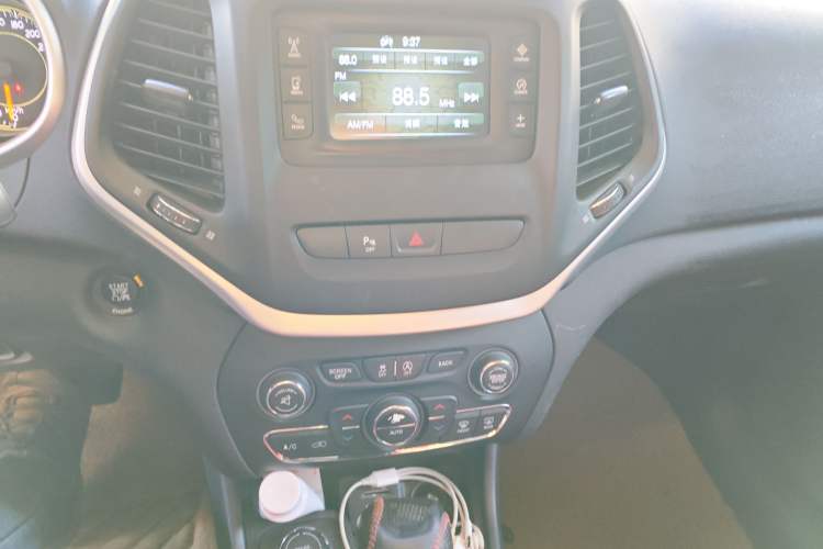 Used Jeep Cherokee 2016 2.4L Professional Edition