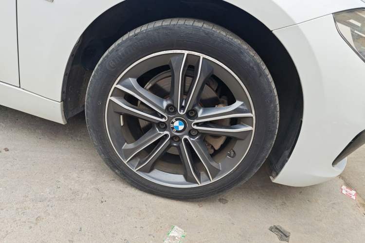 Used BMW 1 Series 2017 118i Sport Edition Right Front Wheel Hub