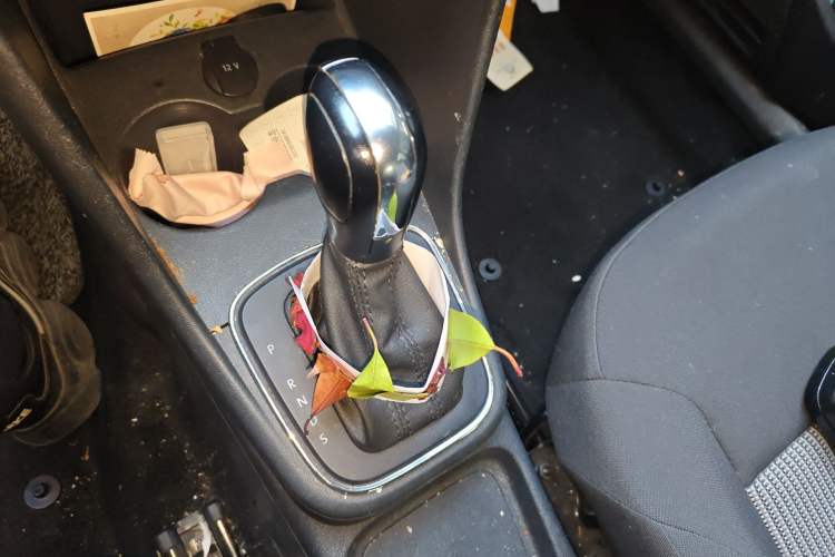 Used Volkswagen Polo 2016 1.4L Automatic Trendy Model Gear Lever