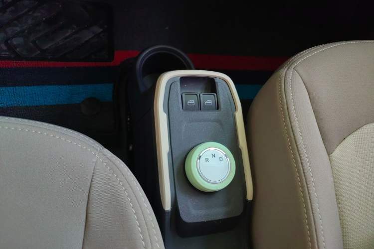 Used Chery QQ Ice Cream 2024 Restyled 170 km Sundae Gear Lever