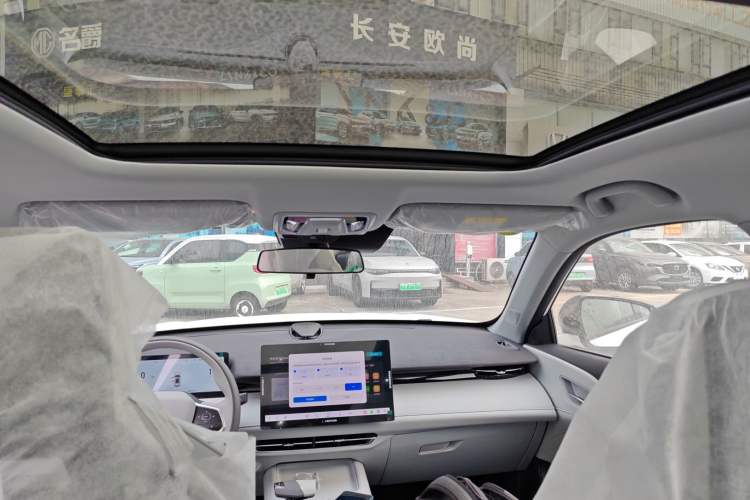 Used Changan UNI-Z New Energy 2024 Blue Whale Smart Electric iDD 125km Beyond Edition