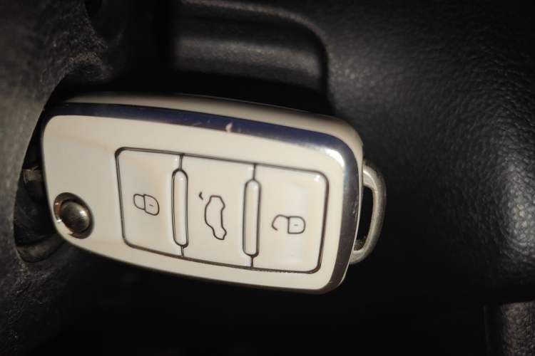 Used Volkswagen Polo 2018 1.5L Automatic Enjoyment Model Vehicle Key