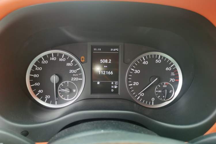 Used Mercedes-Benz Vito 2018 2.0T Business Version China VI Emission Standard