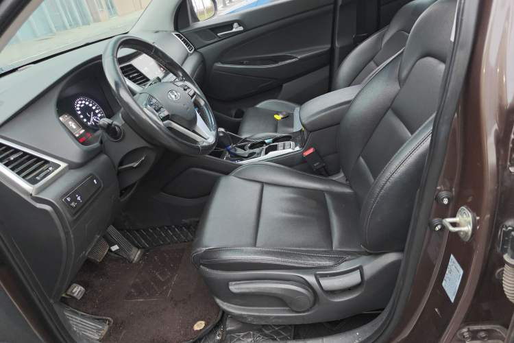 Used Hyundai Tucson 2015 1.6T Dual-Clutch Two-Wheel-Drive Smart Model
