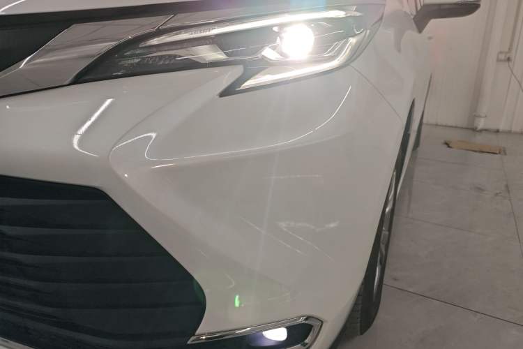 Used Toyota Sienna 2024 2.5L Hybrid Comfort Edition