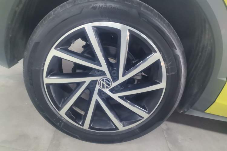 Used Volkswagen T-ROC 2023 300TSI DSG Two-Wheel Drive Starlight Edition Right Rear Wheel Hub