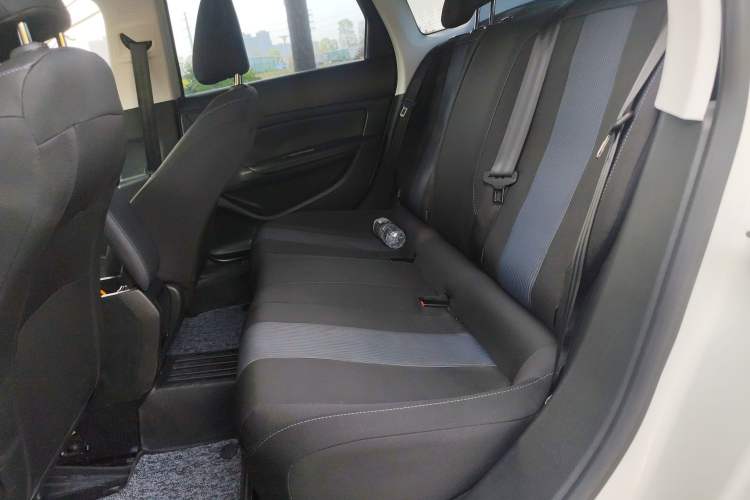 Used Peugeot 308 2018 1.6L Automatic Luxury Edition Interior 4