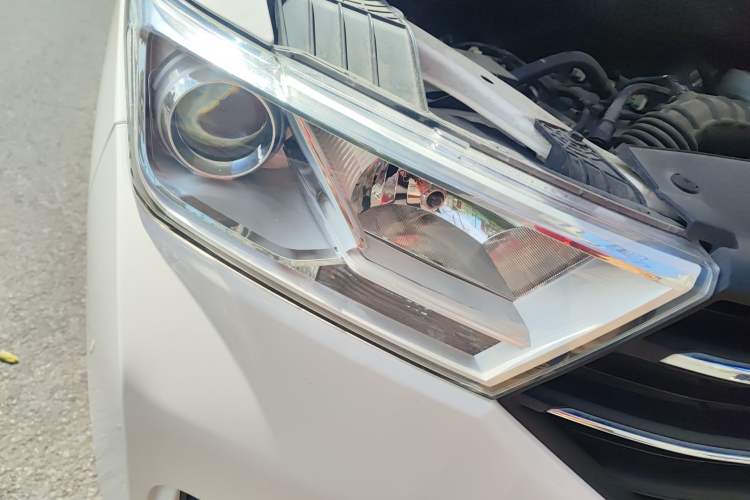 Used Wuling Hongguang 2021 1.5L Facelift S Comfort Version Hydraulic Power Steering LAR Right Front Headlight