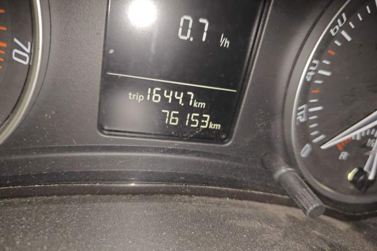 Used Skoda Octavia 2015 Classic Model 1.6L Manual Eado Version