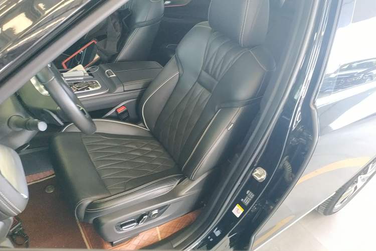 Used GAC Trumpchi GS8 2022 Linghang Series 2.0 TGDI Two-Wheel-Drive Luxury Smart Connectivity Version (7 Seats) Left Front Seat