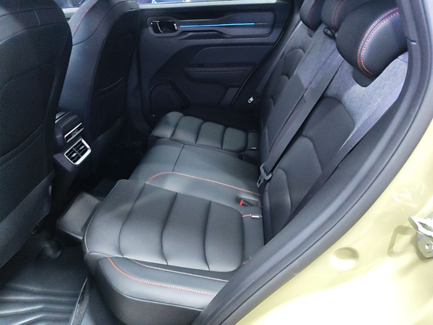Geely Auto Cowboy 2025 1.5TD Fun-Offroad Version — снимка 20