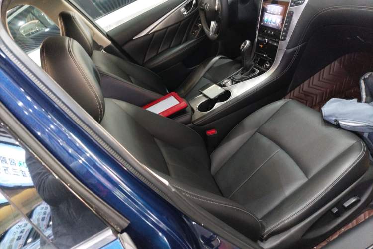 Used Infiniti Q50L 2018 2.0T Enjoyment Version China V Standard
