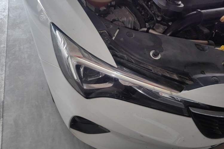 Used Buick Verano 2023 Pro Le Yi Edition Right Front Headlight