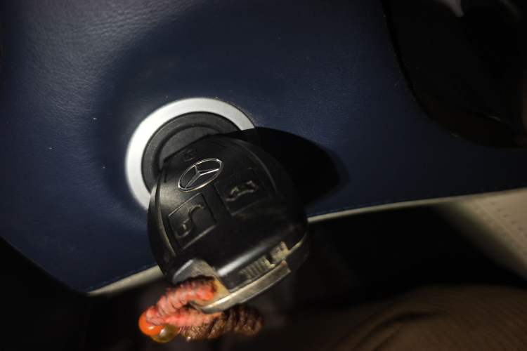 Used Mercedes-Benz Vito 2018 2.0T Business Version China VI Emission Standard
