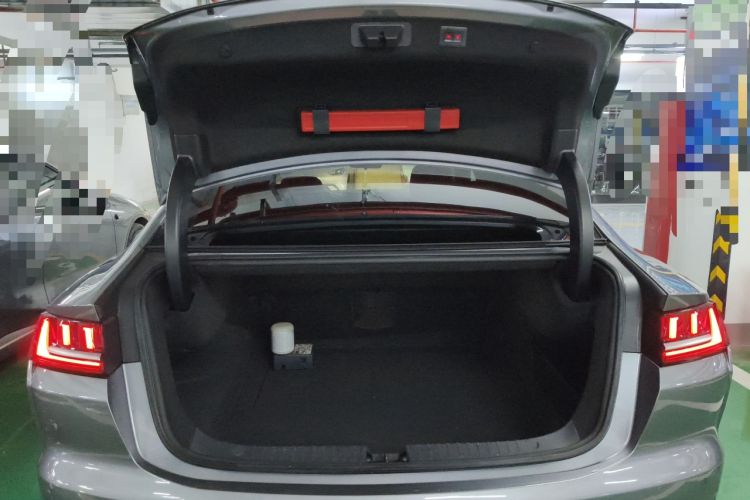 Used BYD Han 2020 EV Long-Range Luxury Model Trunk