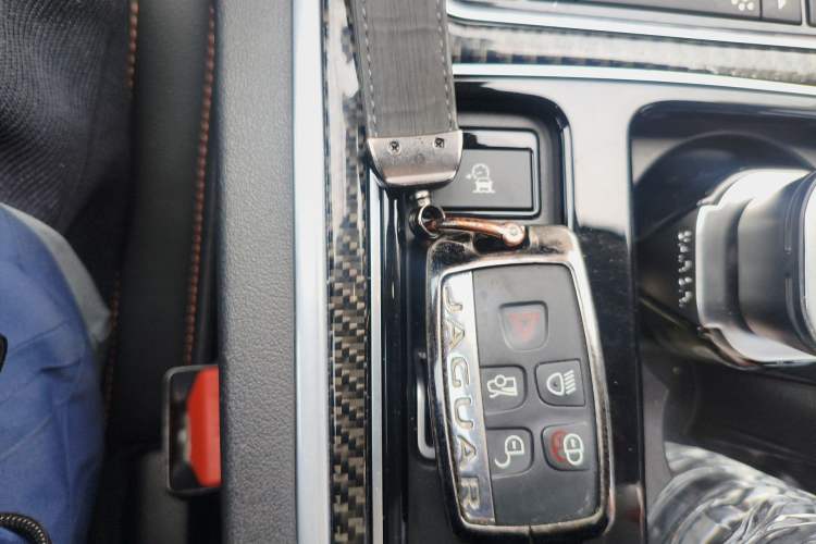 Used Jaguar XEL 2018 2.0T 200 PS Premium Edition Vehicle Key