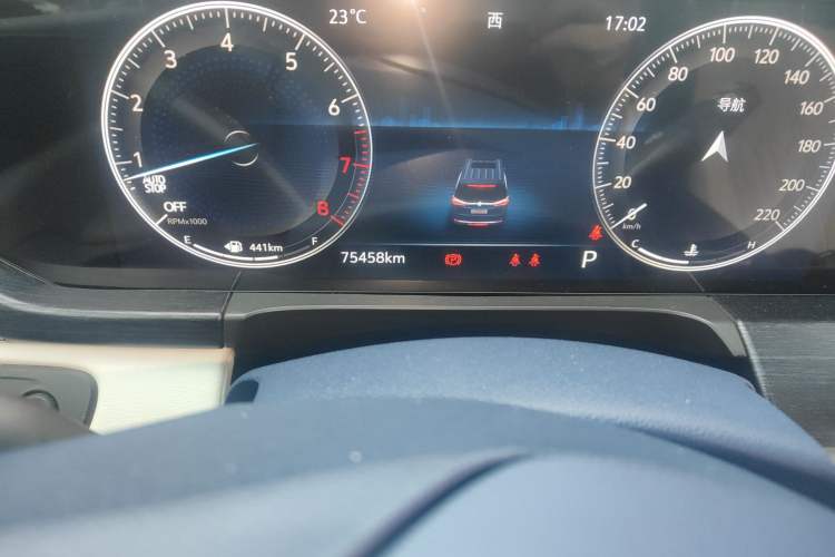 Used Buick GL8 2020 Avenir Avia Four-Seat Luxury Edition Odometer Close Up