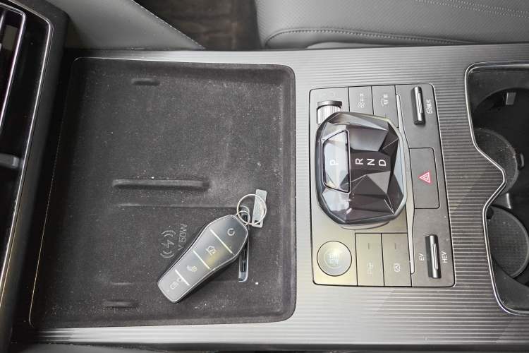 Used BYD Song L DM-i 2025 Intelligent Driving Version 160 km Beyond-Range Type