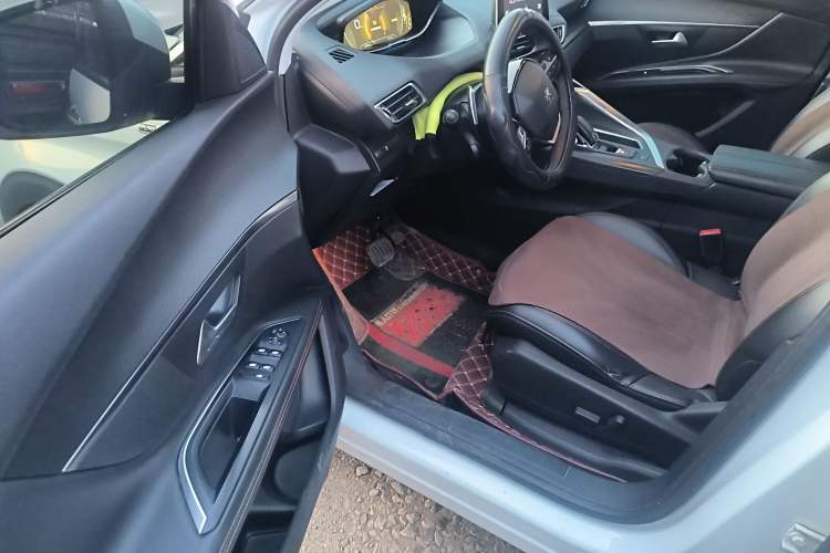 Used Peugeot 4008 2018 350THP Elite Edition Driver Seat