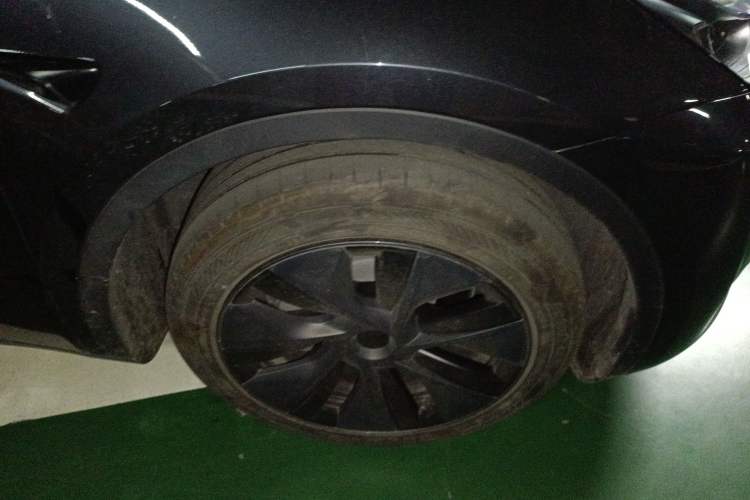 Used Tesla Model Y 2024 Rear-Wheel-Drive Version
