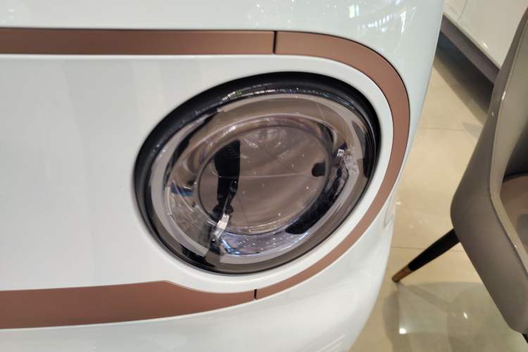 Used Geely Galaxy Panda 2024 Panda Mini 200km Longteng PRO Edition Left Front Headlight