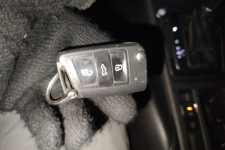 Used Volkswagen Golf 2015 1.4TSI Automatic Luxury Model
