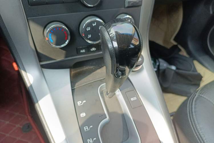 Used Chevrolet Captiva 2015 2.4L Two-Wheel Drive Urban Version 7 Seats