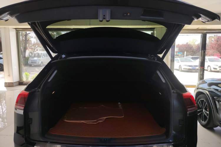 Used Volkswagen Teramont X 2020 Facelifted 330TSI Two-Wheel-Drive Luxury Edition
