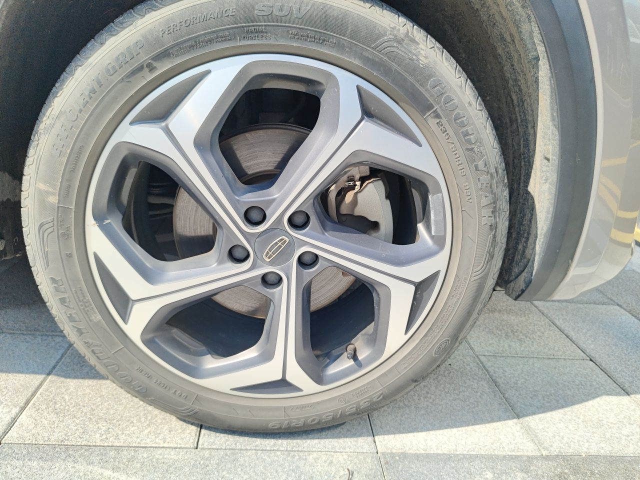 Geely Auto Monjaro L 2021 2.0TD DCT EVO Two-Wheel Drive Prestige Version — снимка 7