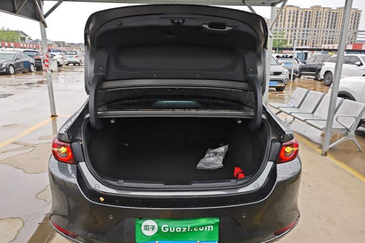 Used Mazda 3 Axela 2025 Model, 2.0L Automatic, Quality Excellence Edition