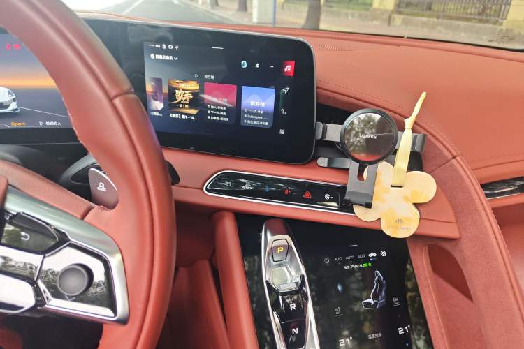 Used MG Cyberster 2024 520 km Legendary All-Wheel-Drive Version
