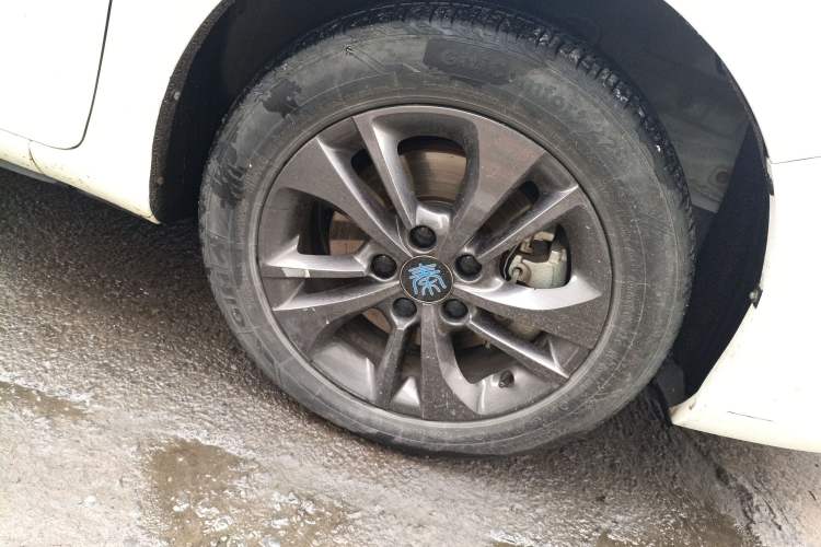 Used BYD Qin New Energy 2018 1.5T Smart Connect Premium Model
