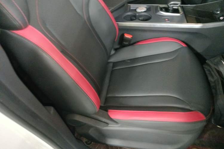 Used JETOUR Dashing 2025 1.5T DCT Youth UP
