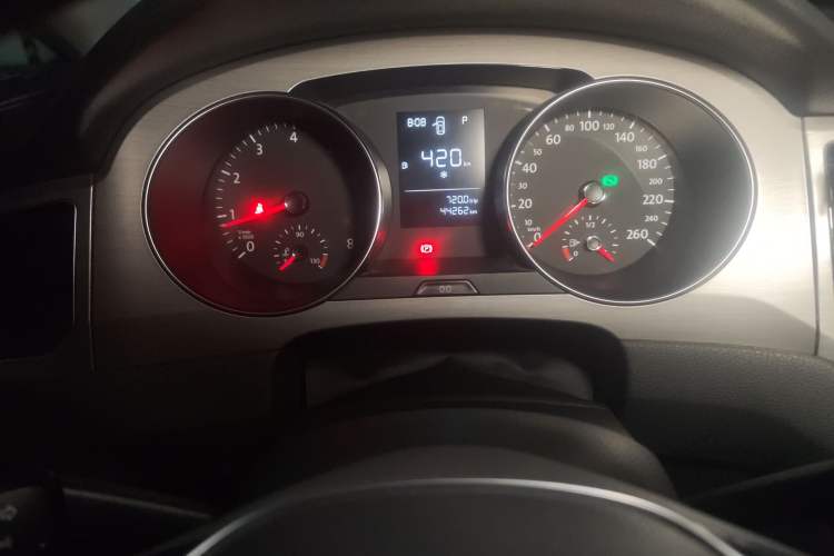 Used Volkswagen Golf Sportsvan 2016 1.6L Automatic Comfort Model Instrument Cluster