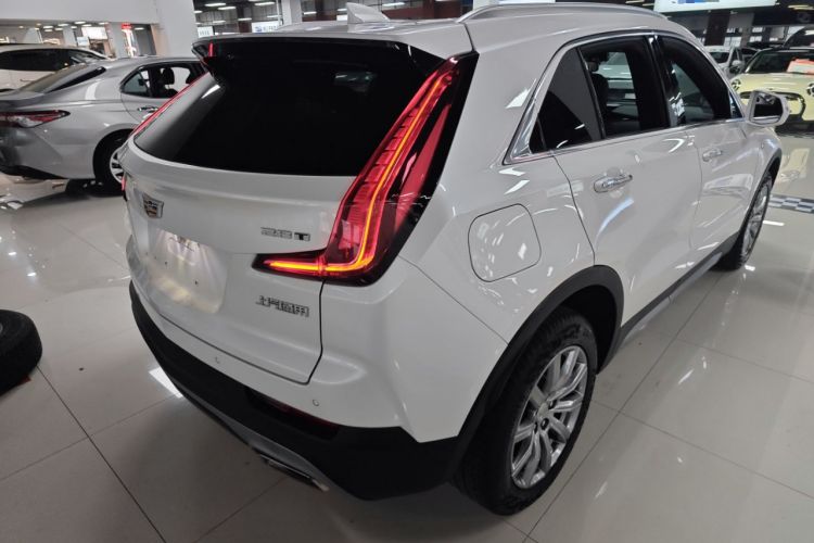 Used Cadillac XT4 2021 28T Two-Wheel Drive Luxury Version
