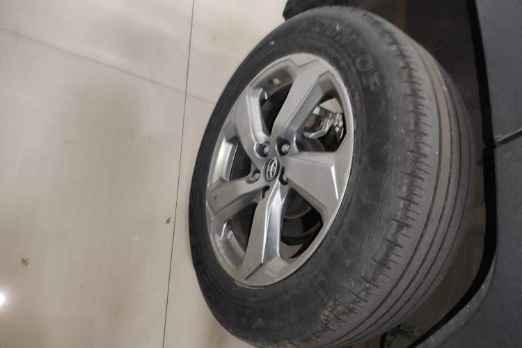 Used Toyota RAV4 2022 Dual-Engine 2.5L E-CVT Two-Wheel Drive Elite Edition Right Rear Wheel Hub
