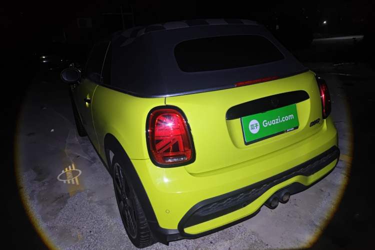 Used MINI MINI 2022 2.0T COOPER S CABRIO Sidewalk
