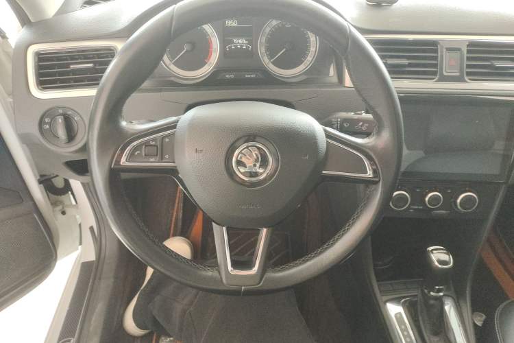 Used Skoda Rapid 2018 1.6L Automatic Comfort Edition