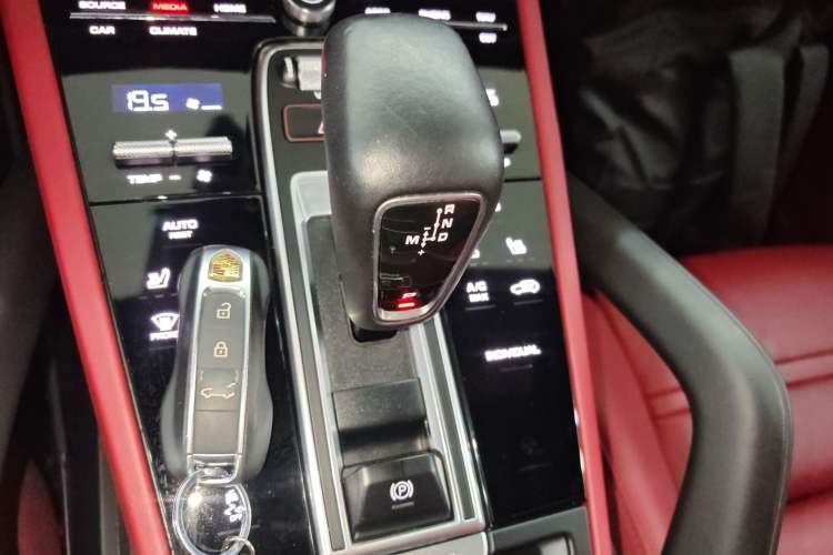 Used Porsche Cayenne 2019 Cayenne 3.0T Gear Lever