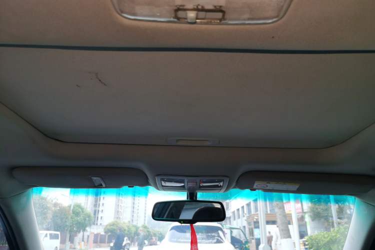 Used Toyota Reiz 2010 2.5V Fashion Elite Edition Headliner