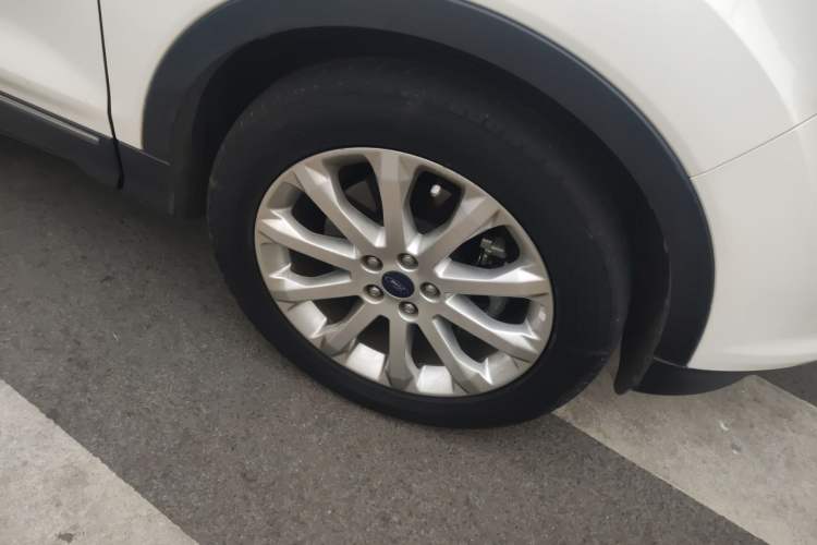 Used Ford Kuga 2015 1.5L GTDi Four-Wheel-Drive Elite Model