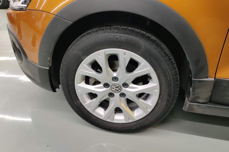 Used Volkswagen Polo 2016 1.6L Cross Polo Automatic